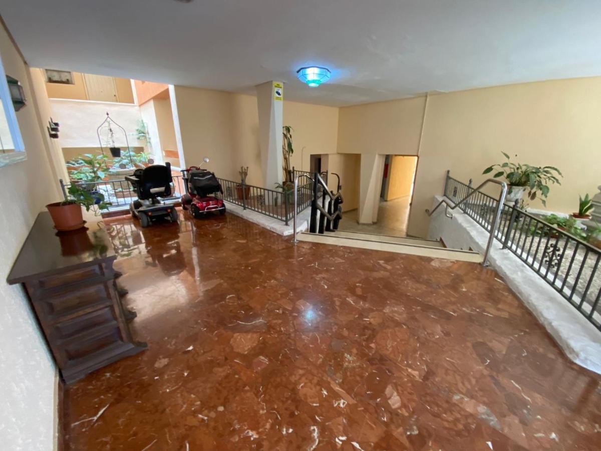 Apt Con Espectacular Vista, Piscinas, Recep 24 Hs Benalmádena Eksteriør bilde