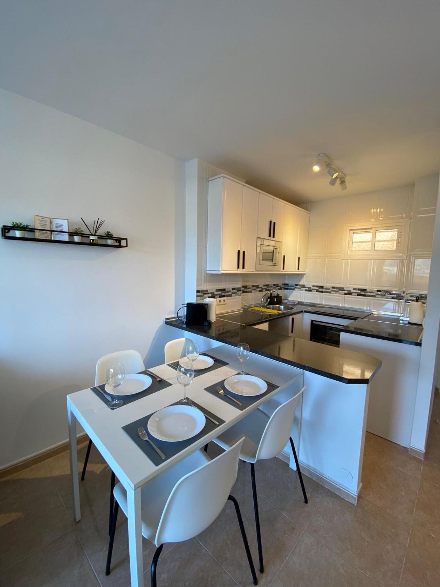 Apt Con Espectacular Vista, Piscinas, Recep 24 Hs Benalmádena Eksteriør bilde
